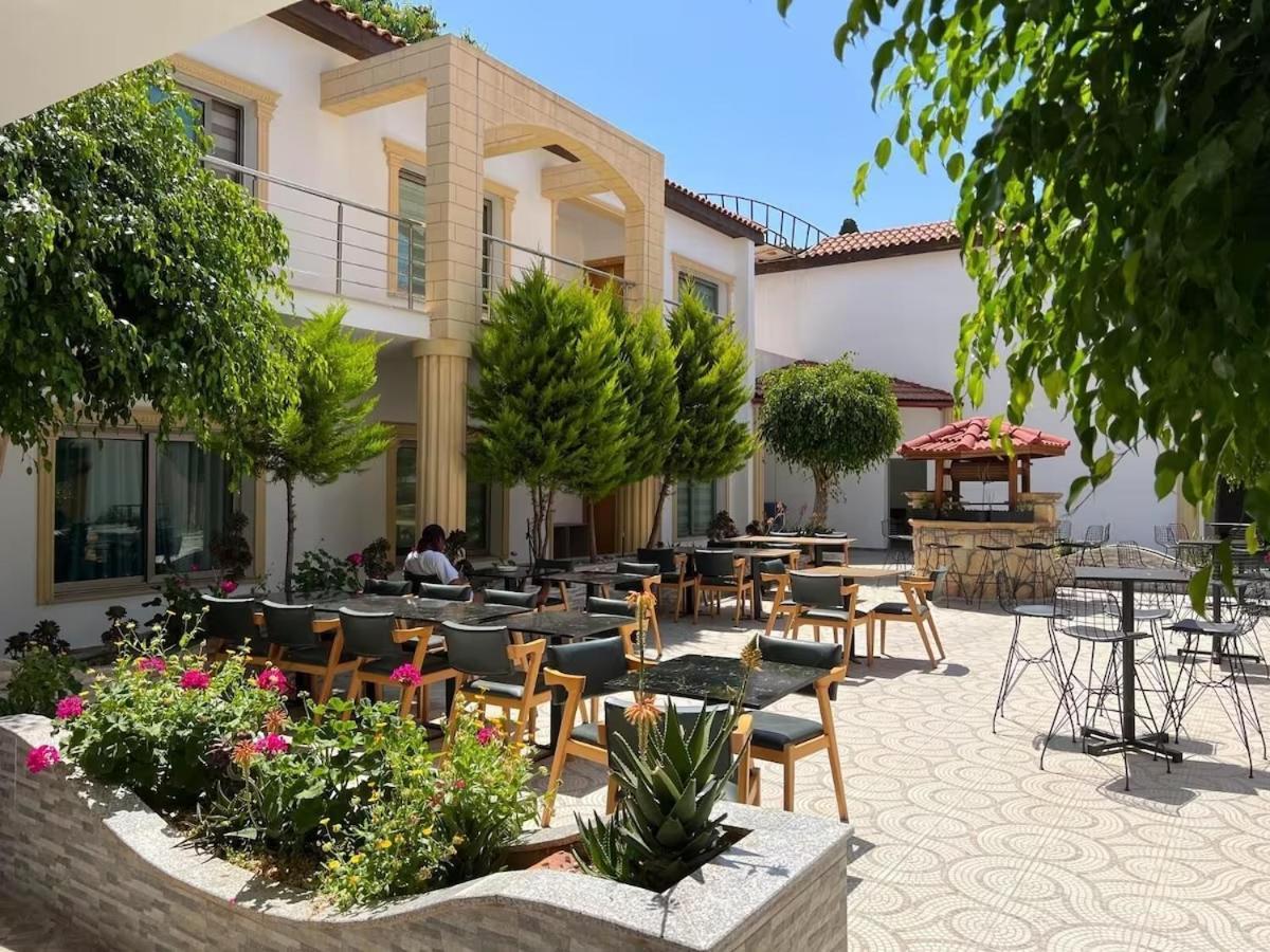 Nagas Hotel & Restaurant At Historical Part Of Nikosia Exterior foto